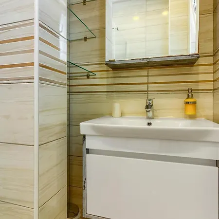 Luxury * Ivan Dolac