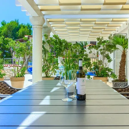 Luxury Апартаменты *